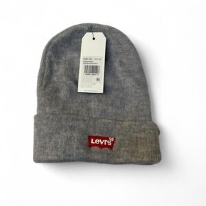 Levi  beanie nwt